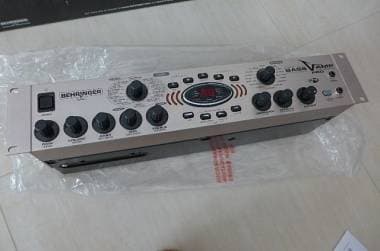 Behringer Bass V-Amp PRO