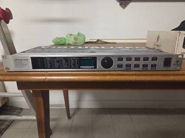 Behringer Virtualizer DSP 1000