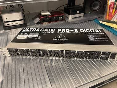 Behringer ADA8000