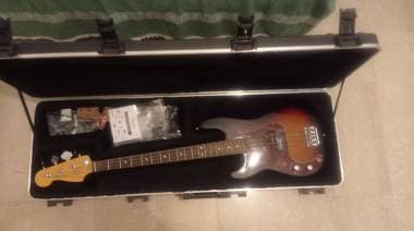 Fender Precision bass left hand made in USA