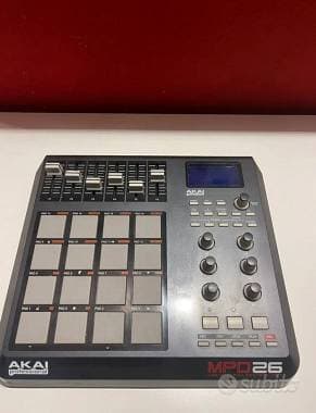 Akai MPD26  Controller USB / MIDI Pad (Ottime Condizioni)