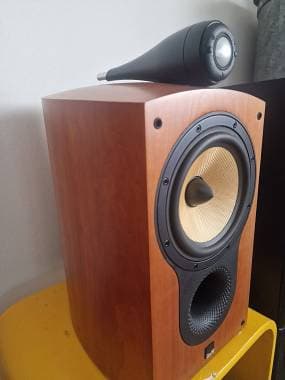 Bowers & Wilkins 805 S