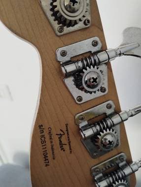 Squier by Fender Jaguar SS vintage modified