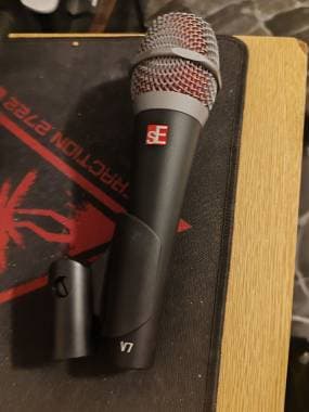 SE Electronics V7