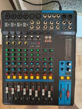 Yamaha MG12  Mixer Analogico Professionale 12 Canali