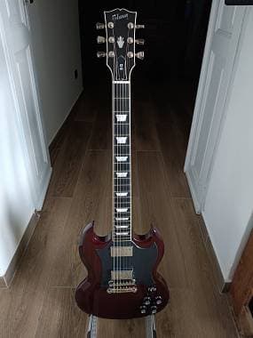 Gibson SG standard robot