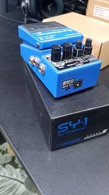 Boss SY1 Guitar Synth