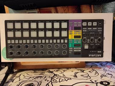Arturia Beatstep pro LIMITED EDITION BLACK !!! + 14 cavi CV