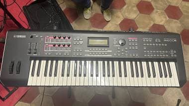 Yamaha MOX6