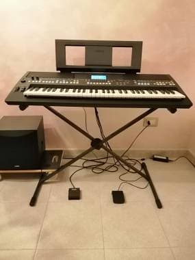 Yamaha psr sx 600 in garanzia