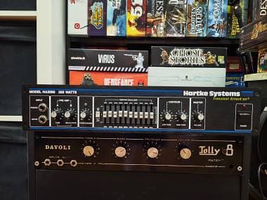 Hartke HA 3500 - Testata per Basso 250 Watt