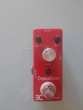 EX PEDALS TC15 CLASSIC DISTORTION - SCAMBIO CON DELAY/REVERB/DISTORSORE MOOER
