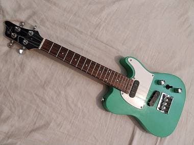 Ukulele elettrica Clearwater