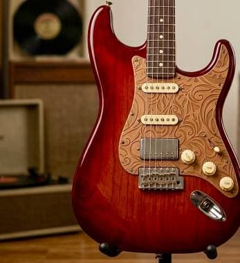 Battipenna Custom 3D Paisley per Stratocaster SSH