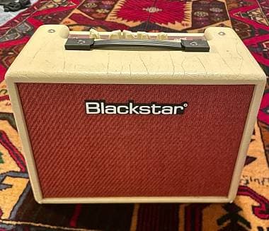 Blackstar debut 15e