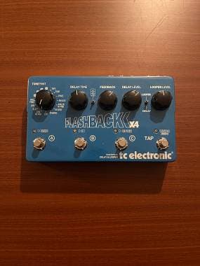 TC Electronic FLASHBACK X4  DELAY, TONEPRINT E LOOPER