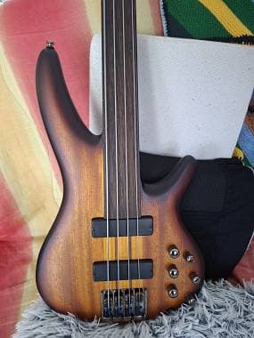 Ibanez SRF 700 BBF FRETLESS 4 CORDE