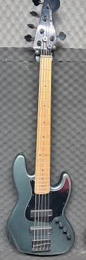 Squier by Fender Jazz bass