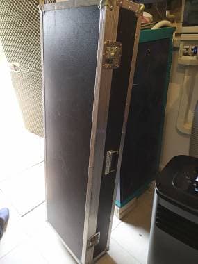 Flight case 76 tasti con rotelle