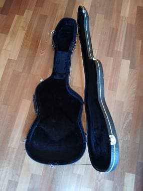 custodia rigida sagomata per chitarra elettrica