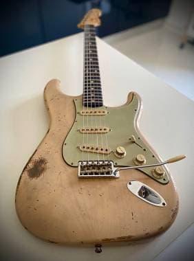 Fender Custom Shop 59 J Smith masterbuilt