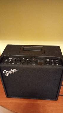 Vendo Amplificatore Fender Mustang LT 25