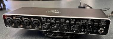 BEHRINGER U-PHORIA UMC404HD