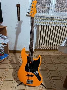 Sire Marcus Miller sire v3