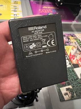 Roland ACR 230 Alimentatore 9 Volts