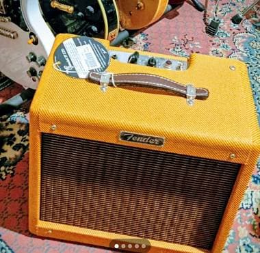 Fender Pro Junior IV Laquered Tweed LTD