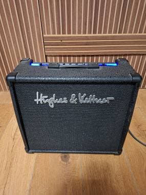 Hughes & Kettner Edition blue 15DFX