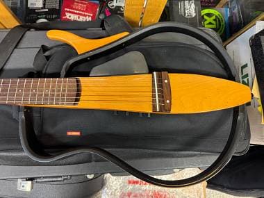 Yamaha SLG 100 S