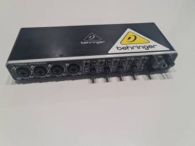 Scheda audio Behringer umc404HD