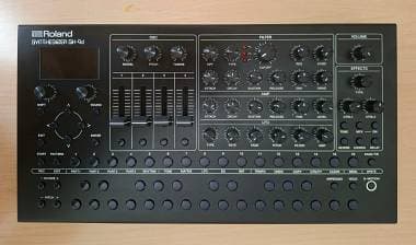 Roland SH-4d