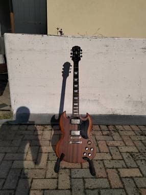Epiphone G 400 - stile sg