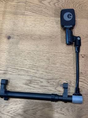 Sennheiser E906 black con pinza per cab o combo