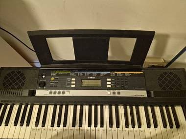 Yamaha Psr E243