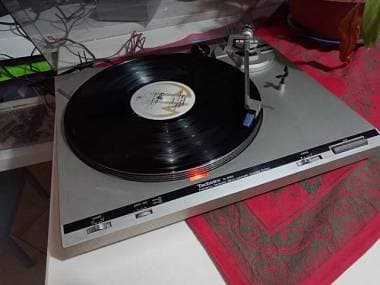 Piatto giradischi Technics SL-B200 Frequency Gen