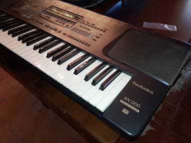Technics KN 1200