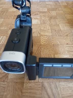 Zoom q4