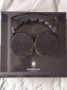 Monolith M1060