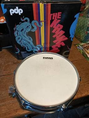 PDP- Pacific Drum and Percussion Kraken snare