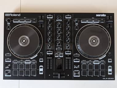 Roland DJ-202 AIRA Serato + Custodia