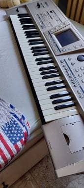 Roland Discover5 Synth/Workstation/Karaoke vieo Out