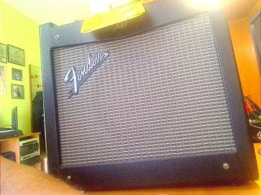 amplficatore fender mustang