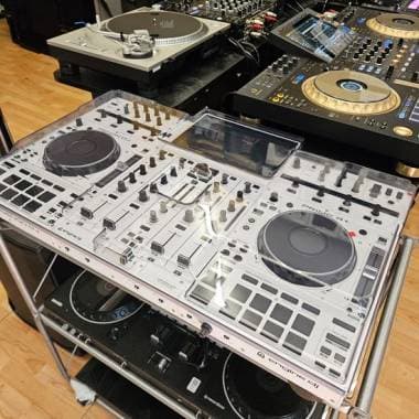 Denon Dj PRIME 4+ WHITE (esposizione + decksaver + bag)