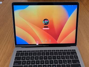 MacBook Pro 13 (2017) - 16 GB RAM - 256 GB SSD