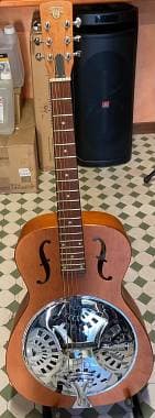 Dobro Hound Dog Round Neck