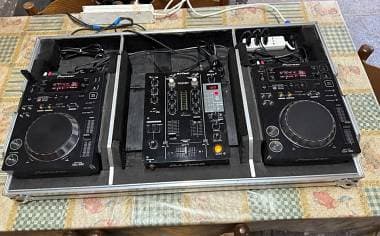 Coppia di Pioneer cdj 350 + dj tech djm 404 + fly case