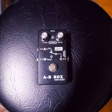 Belcat ABS-520 Dual Input A/B Box True Bypass